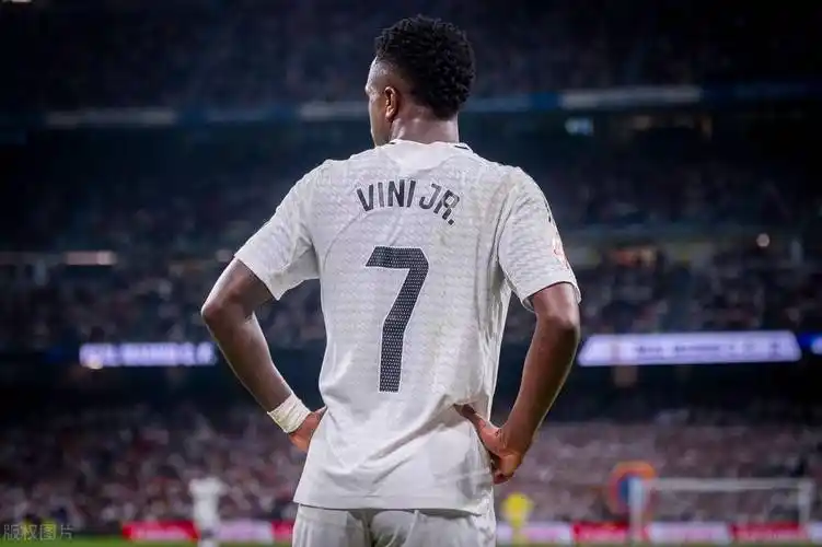 全尤文：尤文有意阿德耶米，多特将为球员要价5000万欧元.